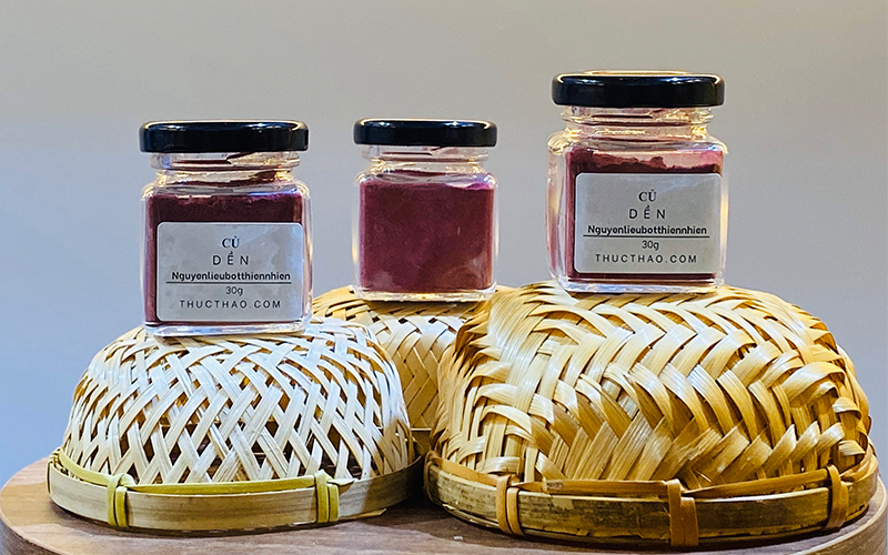 Bột củ dền dưỡng da hồng hào, sáng mịn