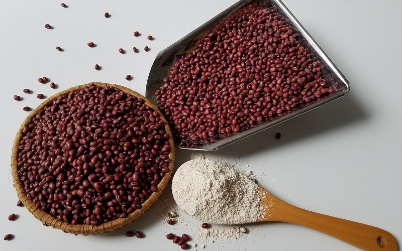 Bột đậu đỏ tắm trắng bật tone bất ngờ