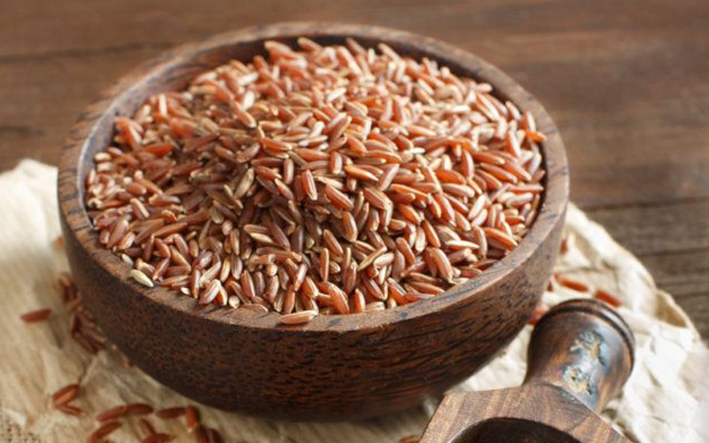 bột gạo lứt chữa thoái hóa khớp đang được nhiều người biết đến