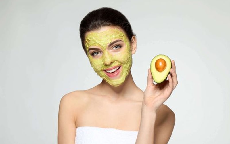 Chăm sóc da tại nhà đơn giản từ mặt nạ bột trái bơ