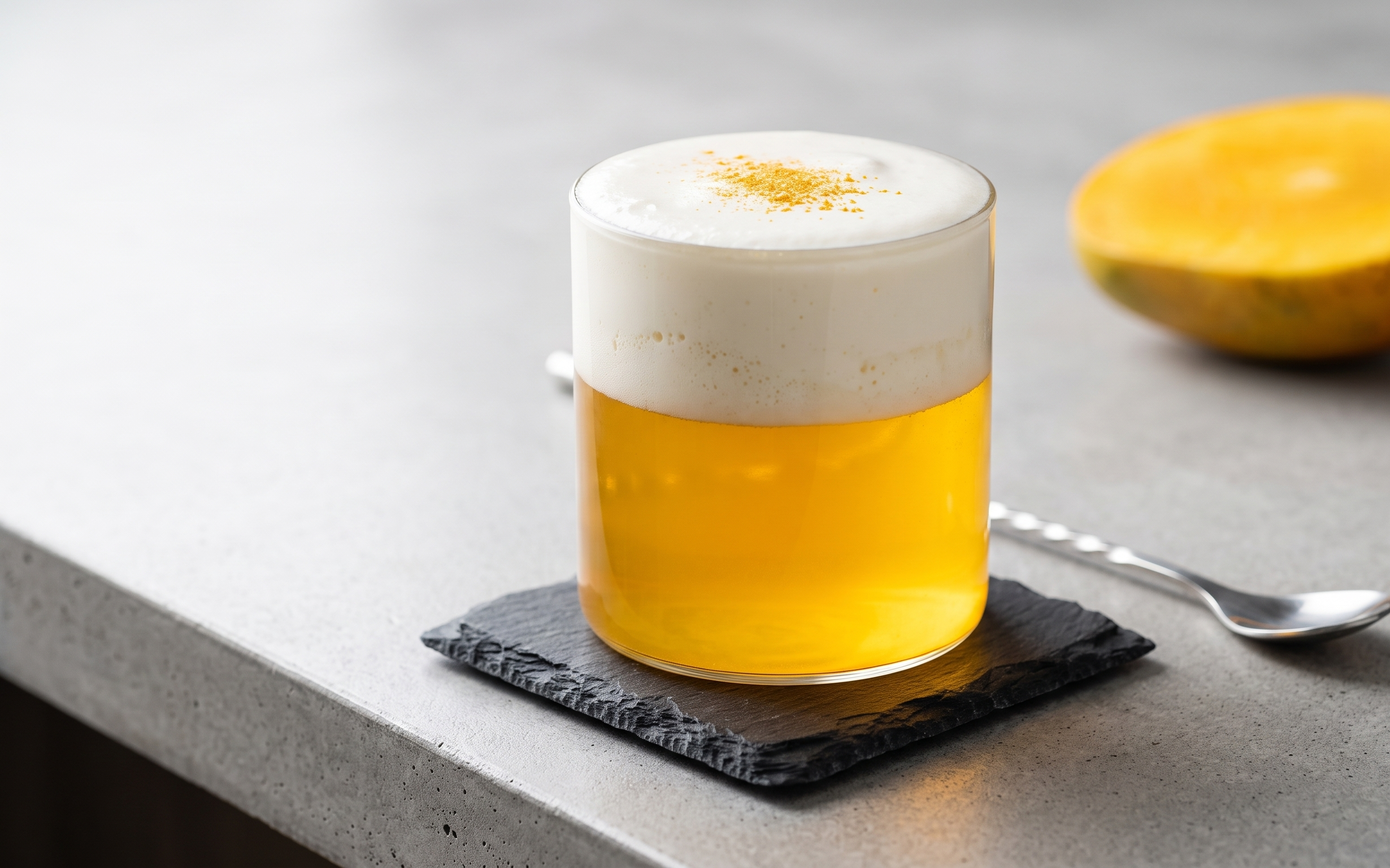 Trà xoài macchiato phân tầng hoàn hảo pha từ bột xoài sấy phun Thực Thảo